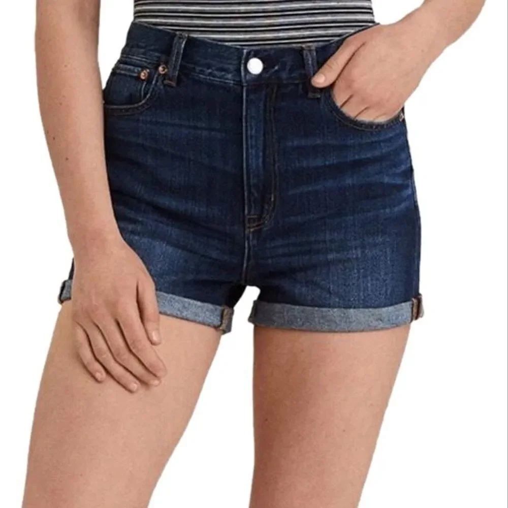 ✨ AE HIGH-WAISTED SHORTS✨
